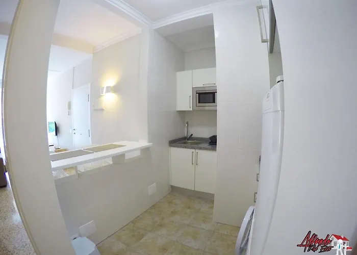 Edificio Abora * Лос Кристианос