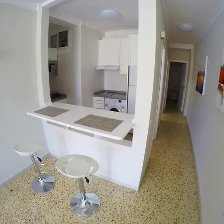 Edificio Abora 아파트 로스크리스티아노스